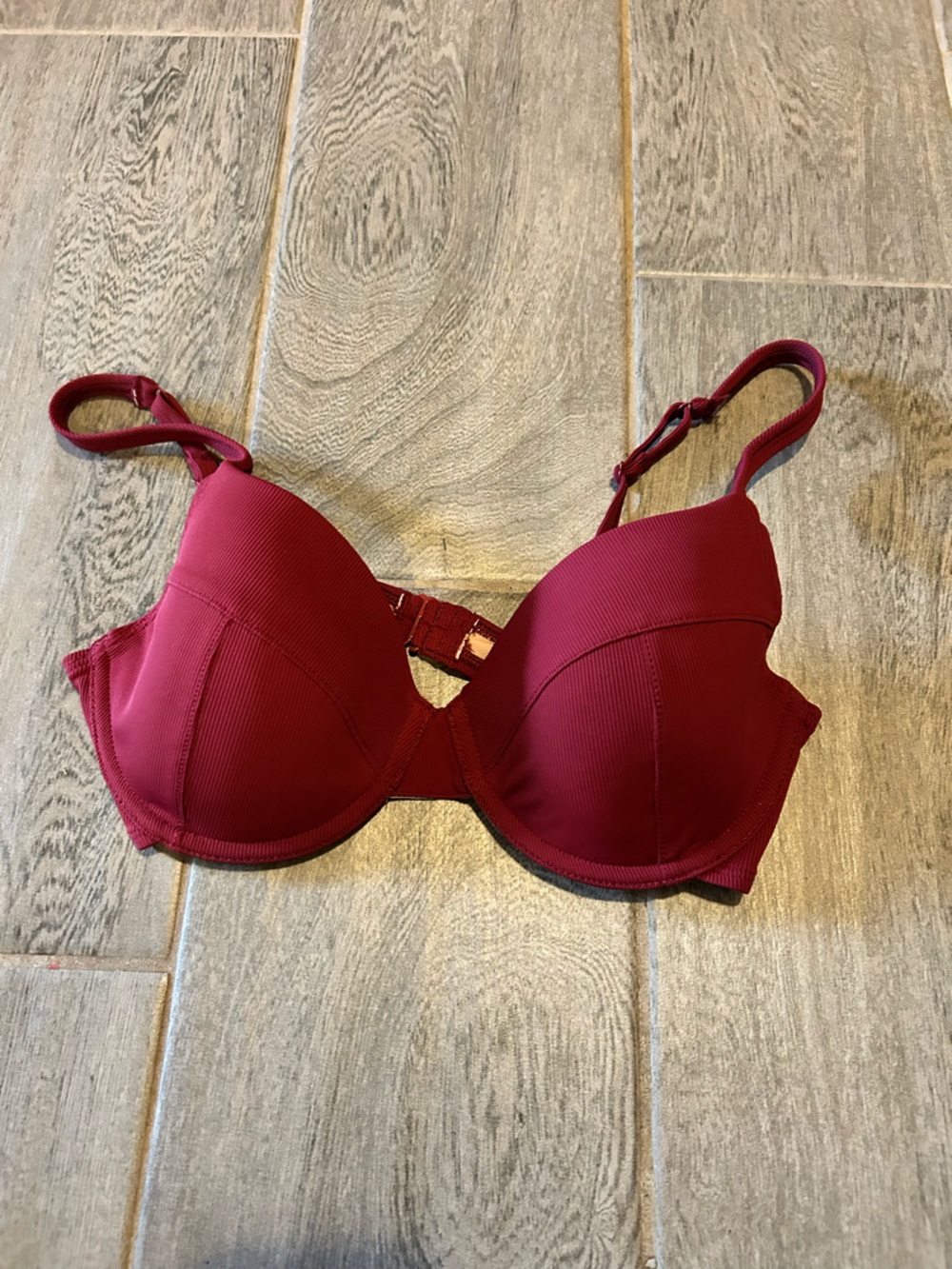 Mott50 Burgundy Swim top - size 32 D